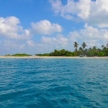 Hulhudheli Inn Luaran gambar