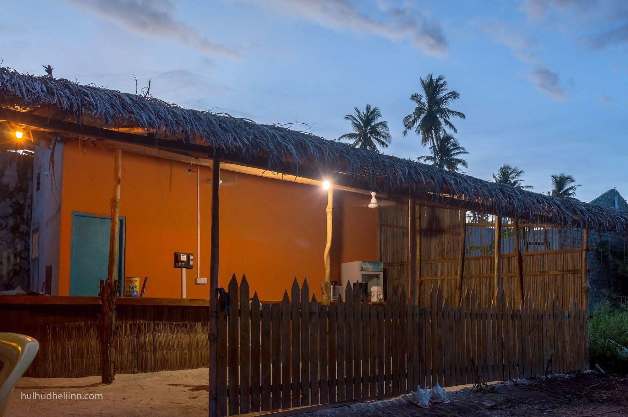 Hulhudheli Inn Luaran gambar